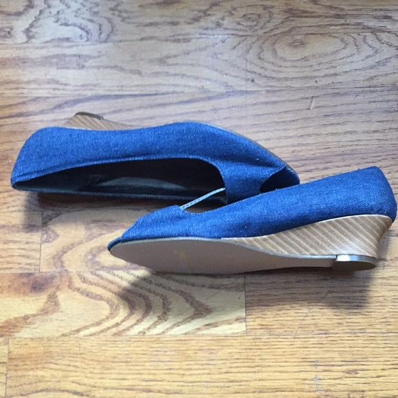 Pierre Dumas Denim Wedge Peep Toe Heels Shoes 6 - Picture 2 of 5